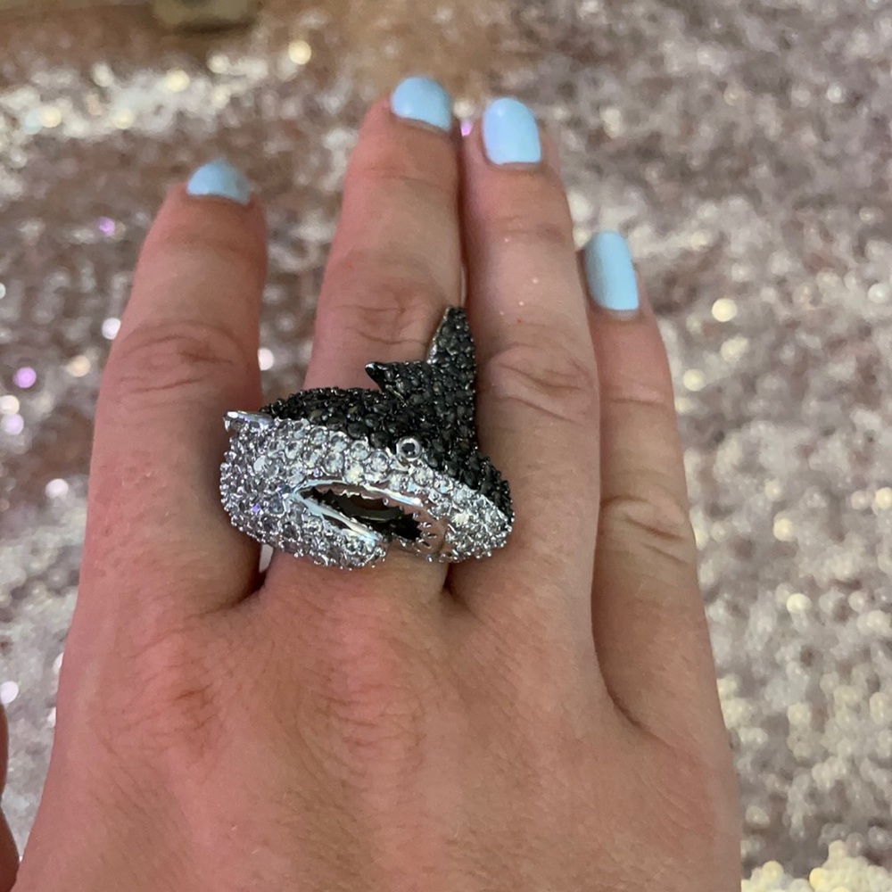 Noir Jewelry Shark Ring